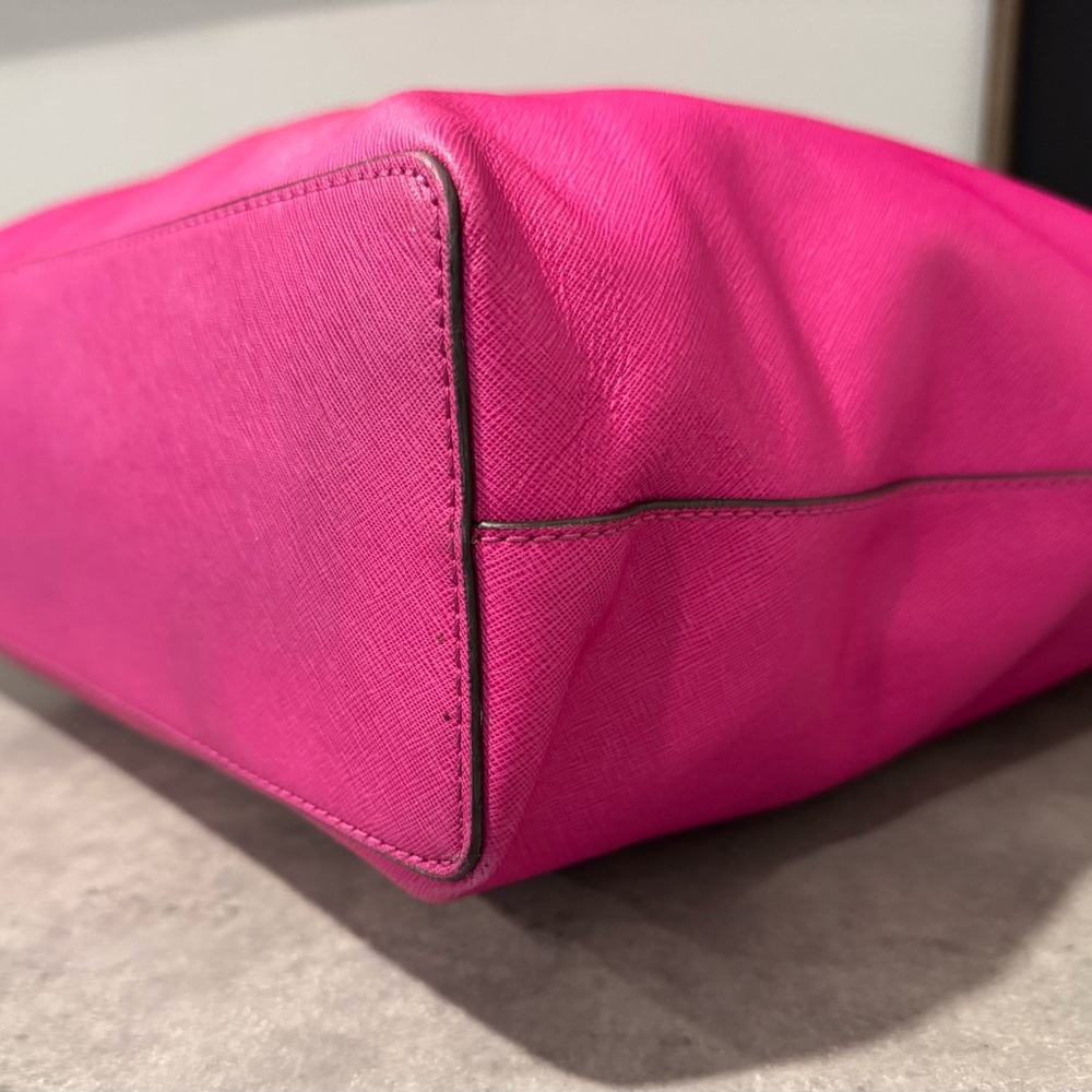 Michael Michael Kors Pink Tote! Preowned!! - Picture 5 of 12